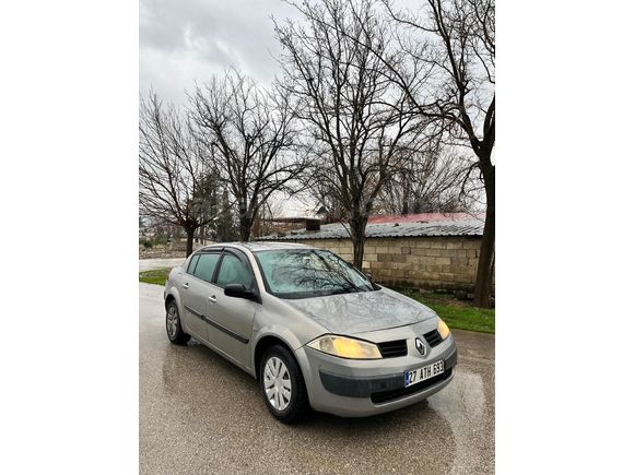 Sahibinden Renault Megane 1.6 Authentique 2004 Model