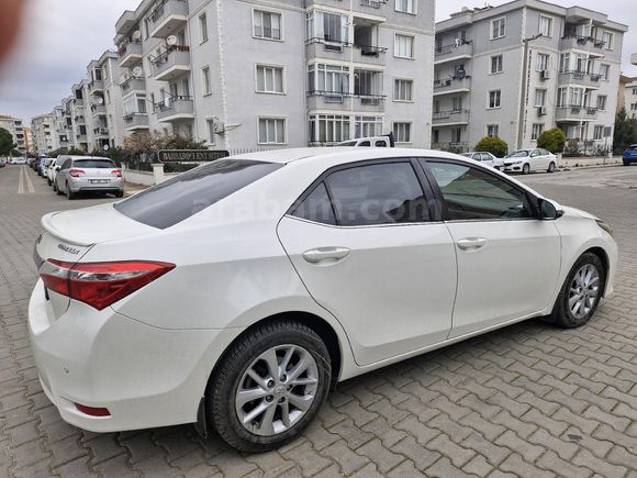Sahibinden Toyota Corolla 1.4 D-4D Advance 2014 Model
