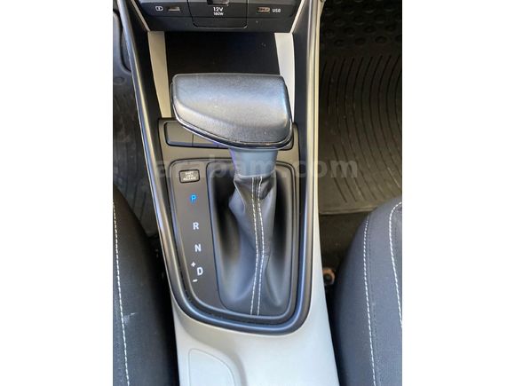 Sahibinden Hyundai i20 1.4 MPI Style 2022 Model