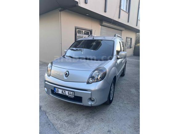 Sahibinden Renault Kangoo Multix 1.5 dCi Privilege 2012 Model  173.000 km Gri