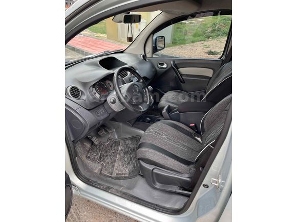 Sahibinden Renault Kangoo Multix 1.5 dCi Privilege 2012 Model  173.000 km Gri