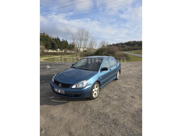 Sahibinden Mitsubishi Lancer 1.6 Invite 2005 Model  300.000 km Mavi