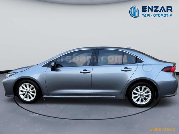 2022 COROLLA 1.5 DREAM OTOMATİK BOYASIZ