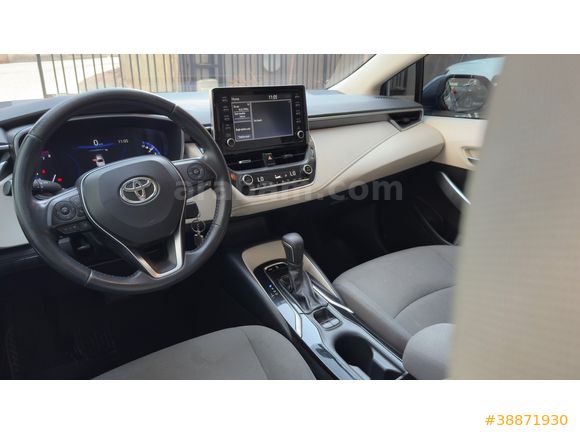 2022 COROLLA 1.5 DREAM OTOMATİK BOYASIZ