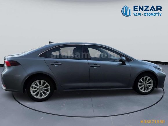 2022 COROLLA 1.5 DREAM OTOMATİK BOYASIZ