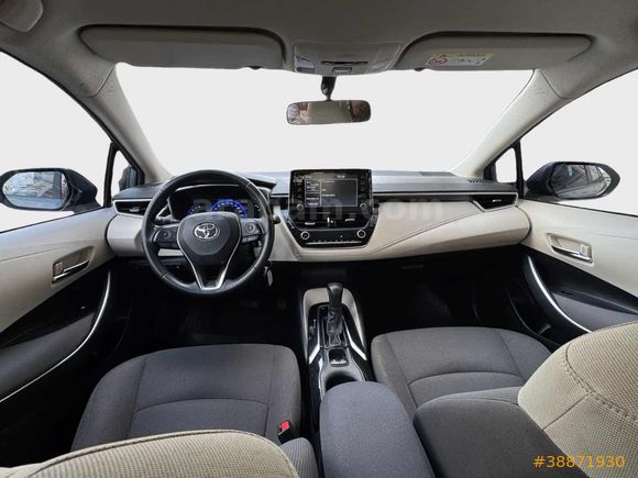 2022 COROLLA 1.5 DREAM OTOMATİK BOYASIZ