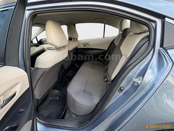 2022 COROLLA 1.5 DREAM OTOMATİK BOYASIZ