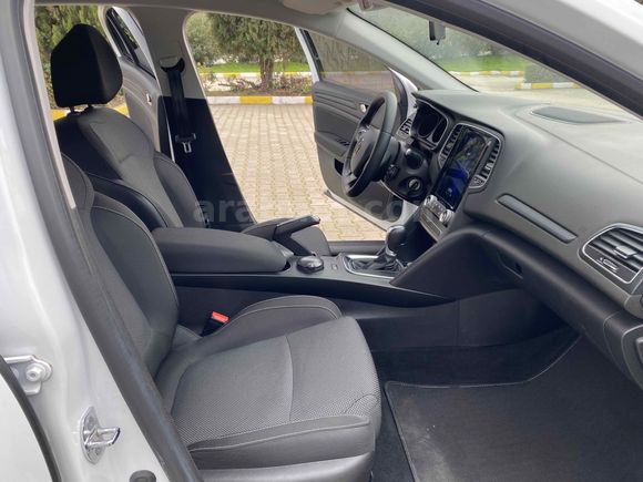 Sahibinden Renault Megane 1.5 Blue DCI Joy 2020 Model 