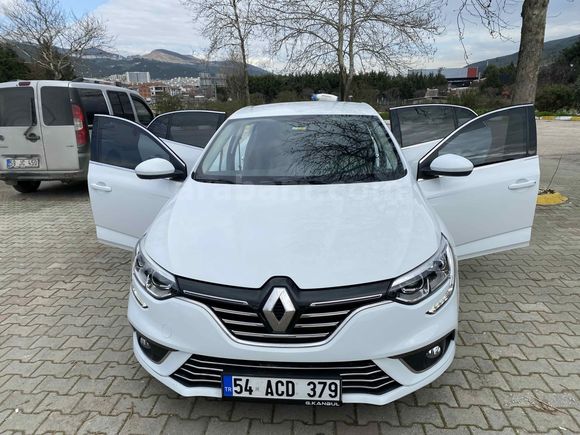 Sahibinden Renault Megane 1.5 Blue DCI Joy 2020 Model 