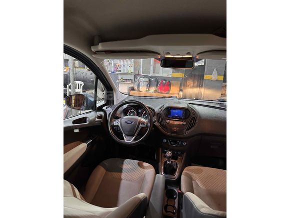 Sahibinden Ford Tourneo Courier 1.5 TDCi Titanium Plus 2020 Model 