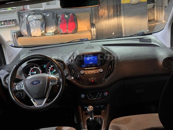 Sahibinden Ford Tourneo Courier 1.5 TDCi Titanium Plus 2020 Model 