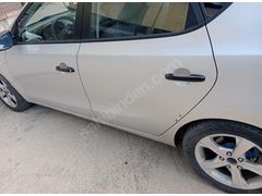 Sahibinden Hyundai i30 1.6 CRDi Team 2011 Model  260.000 km Gri