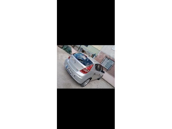 Sahibinden Hyundai i30 1.6 CRDi Team 2011 Model  260.000 km Gri