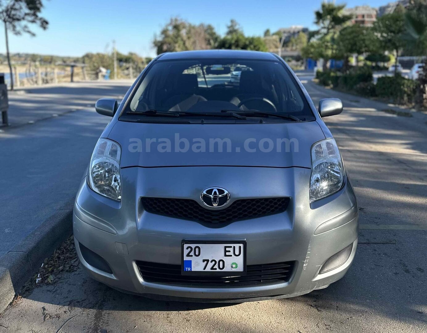 Sahibinden Toyota Yaris 1.33 Terra 2010 Model Antalya 122.000 km Gri (Gümüş) 3