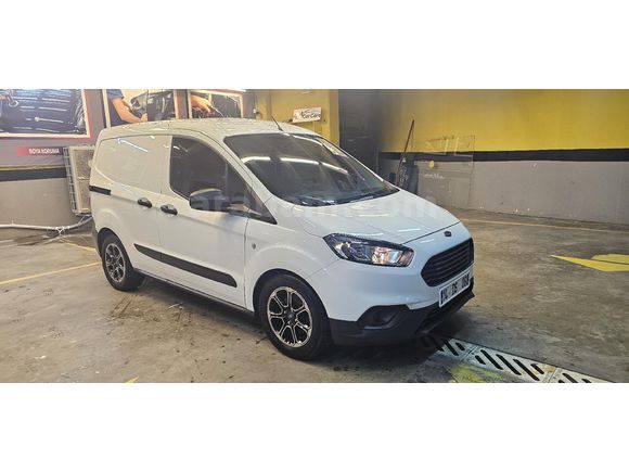 Sahibinden Ford Transit Courier 1.5 TDCi Deluxe 2023 Model  24.000 km Beyaz