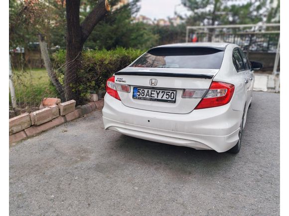 DEGİŞENSİZ BOYASIZ Sahibinden Honda Civic 1.6 Elegance 2013 Model  249.000 km Beyaz