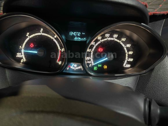 Sahibinden Ford Tourneo Courier 1.6 TDCi Titanium 2017 Model 