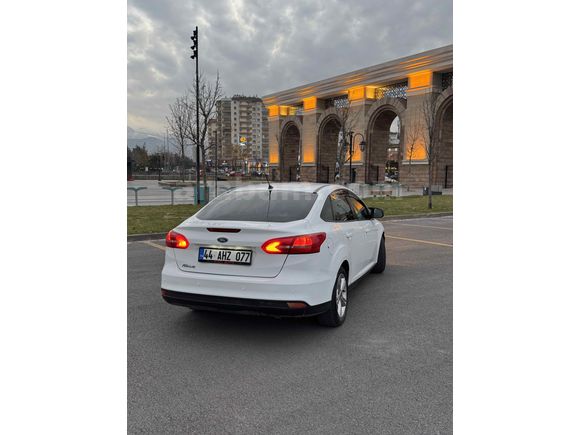 Sahibinden Ford Focus 1.6 Ti-VCT Style 2015 Model 