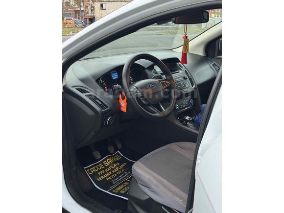 Sahibinden Ford Focus 1.6 Ti-VCT Style 2015 Model 