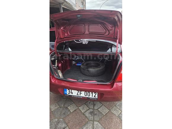 Sahibinden Renault Clio 1.4 2001 Model