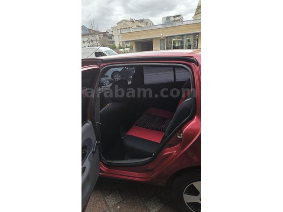 Sahibinden Renault Clio 1.4 2001 Model