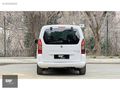 SM AUTOMOTİV'DEN 2016 1.6HDI ACTİVE PEUGEOT PARTNER TEPE