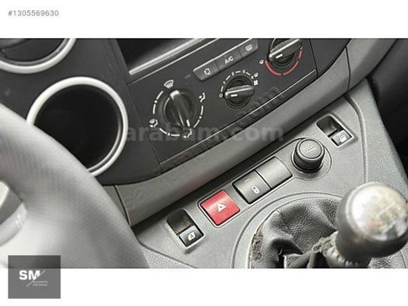 SM AUTOMOTİV'DEN 2016 1.6HDI ACTİVE PEUGEOT PARTNER TEPE