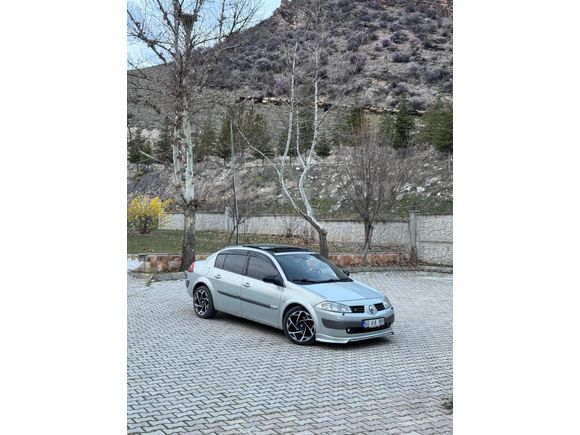 Sahibinden Renault Megane 1.6 Dynamique 2004 Model
