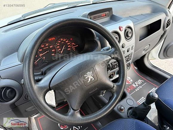 SARIKAYADAN 55 BİN KMDE 2009PARTNER ÇİFT SÜRGÜ KLİMALI TRDE TEK