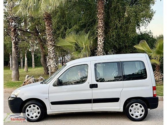 SARIKAYADAN 55 BİN KMDE 2009PARTNER ÇİFT SÜRGÜ KLİMALI TRDE TEK