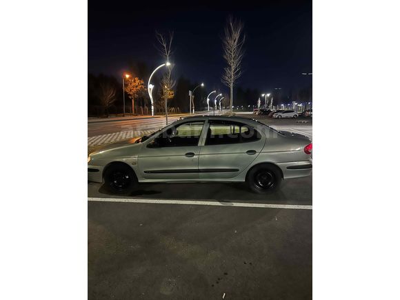 Sahibinden Renault Megane 1.6 RTE 2000 Model 