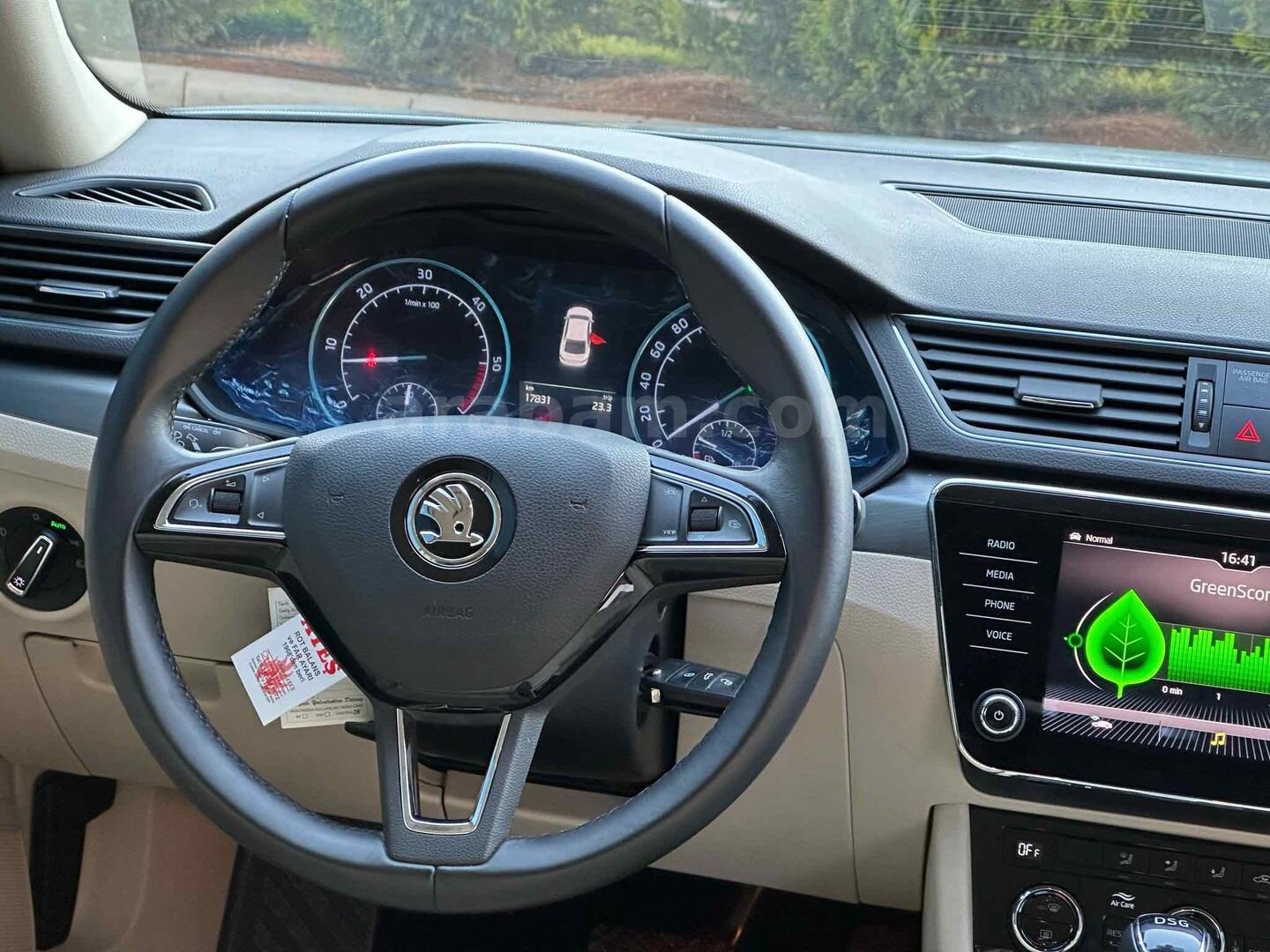 Sahibinden Skoda SuperB 1.6 TDI Style 2018 Model Bitlis 47.000 km Beyaz 4