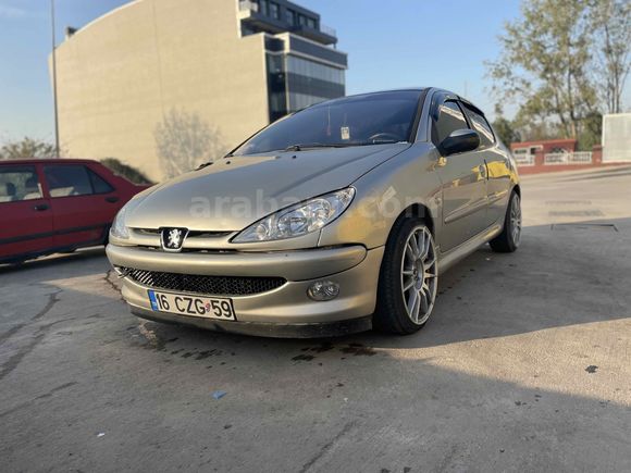 Sahibinden Peugeot 206 1.4 Feline 2006 Model  252.000 km Gri