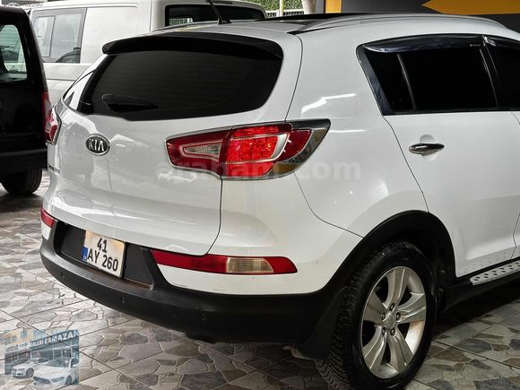 HATASIZ! 2011 MODEL KİA SPORTAGE CAM TAVAN DERİ KOLTUK