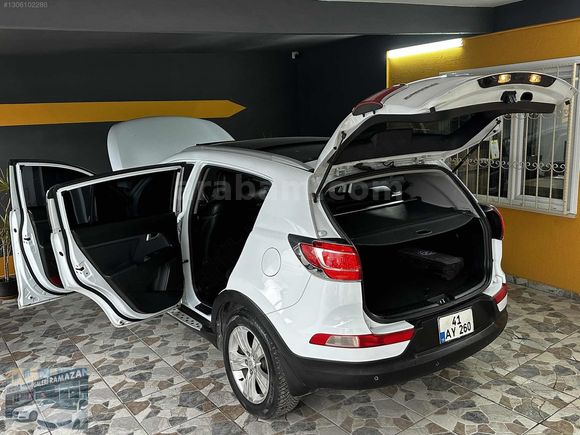 HATASIZ! 2011 MODEL KİA SPORTAGE CAM TAVAN DERİ KOLTUK