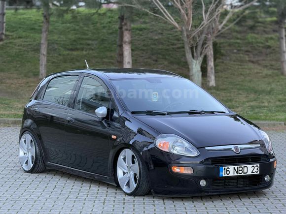 Sahibinden Fiat Punto EVO 1.3 Multijet Dynamic 2011 Model 
SIFIR MUAYNELİ DEĞİŞENSİZ DEKOR.