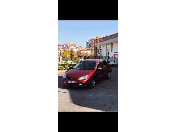 Sahibinden Ford Focus 2.0 Ghia 2001 Model