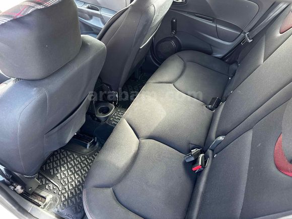 Sahibinden Renault Clio 1.5 dCi Joy 2014 Model  206.000 km Beyaz