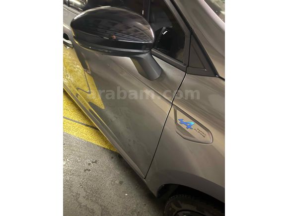 Sahibinden Renault Clio 1.0 TCe Techno Esprit Alpine 2025 Model 