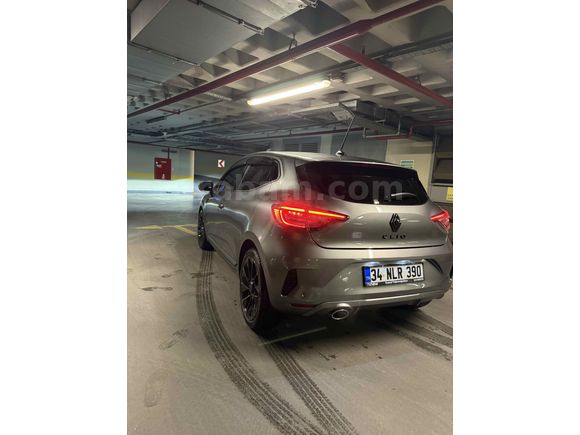 Sahibinden Renault Clio 1.0 TCe Techno Esprit Alpine 2025 Model 