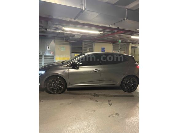 Sahibinden Renault Clio 1.0 TCe Techno Esprit Alpine 2025 Model 