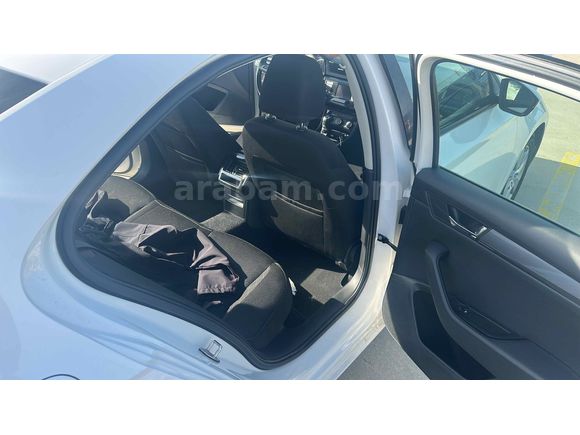 Sahibinden Skoda SuperB 1.6 TDI Active 2017 Model  218.000 km Beyaz