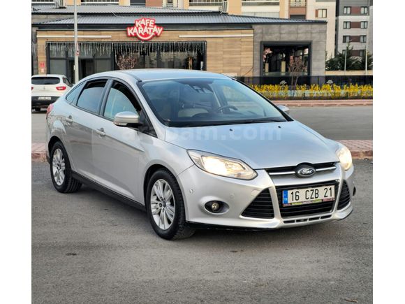 Sahibinden Ford Focus 1.6 TDCi Style 2012 Model
