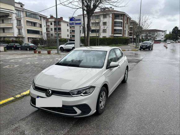 Akademisyen den temiz polo