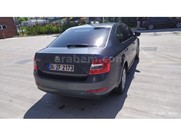 Sahibinden Skoda Octavia 1.2 TSI Optimal 2015 Model  136.000 km Füme
