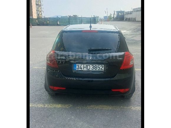 Sahibinden Kia Ceed 1.6 CRDi Cool 2011 Model