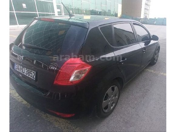 Sahibinden Kia Ceed 1.6 CRDi Cool 2011 Model