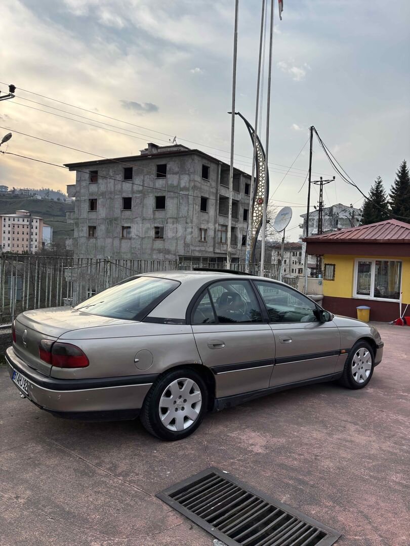 Sahibinden Opel Omega 2.5 CD 1997 Model Trabzon 450.000 km Kahverengi 3