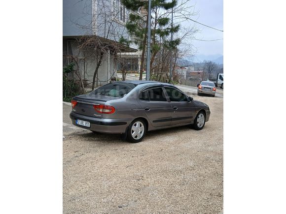 Sahibinden Renault Megane 1.6 RXT 2001 Model