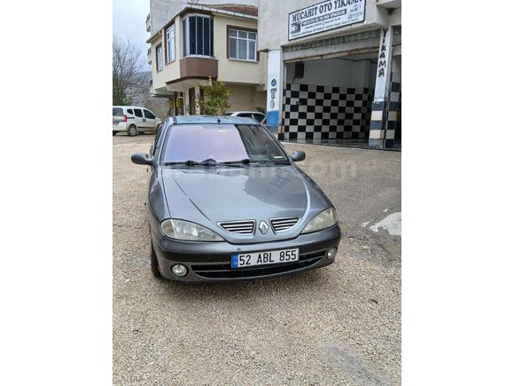 Sahibinden Renault Megane 1.6 RXT 2001 Model